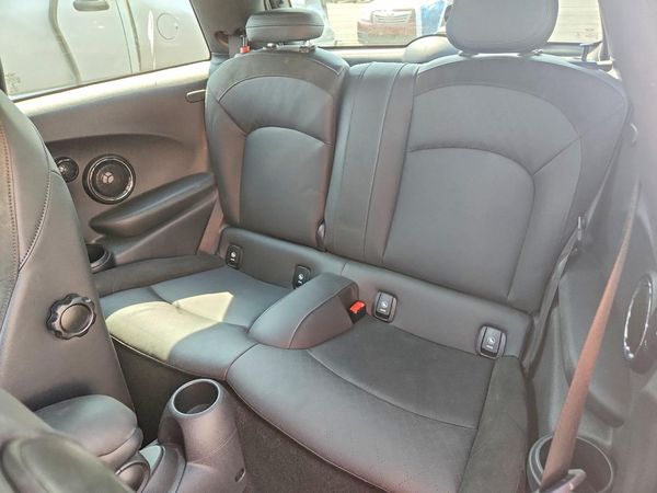2021 MINI COOPER