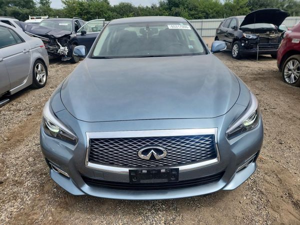 2015 INFINITI Q50