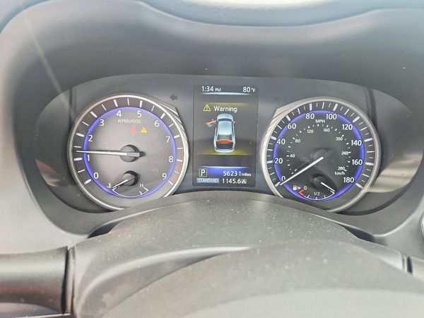 2015 INFINITI Q50