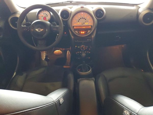 2012 MINI COOPER