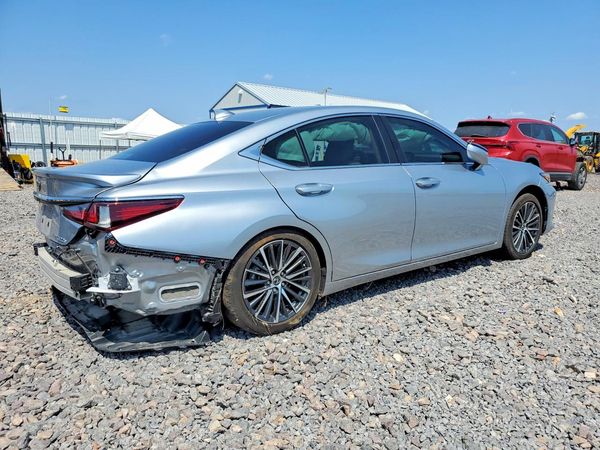 2023 LEXUS ES 300H