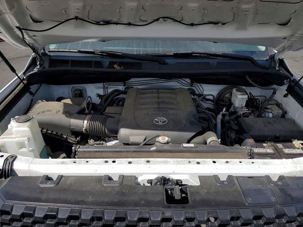 2021 TOYOTA TUNDRA SR5 grade