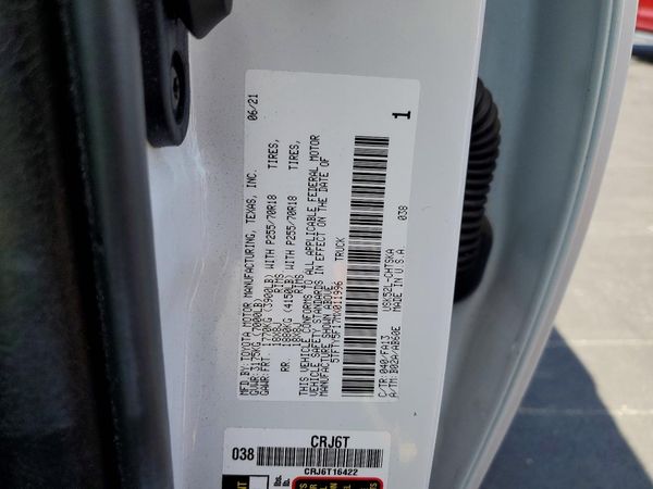 2021 TOYOTA TUNDRA SR5 grade