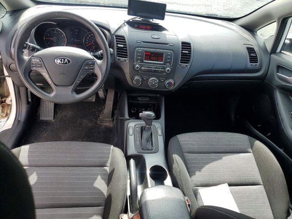 2016 KIA FORTE5 GL (Middle-Low Grade)