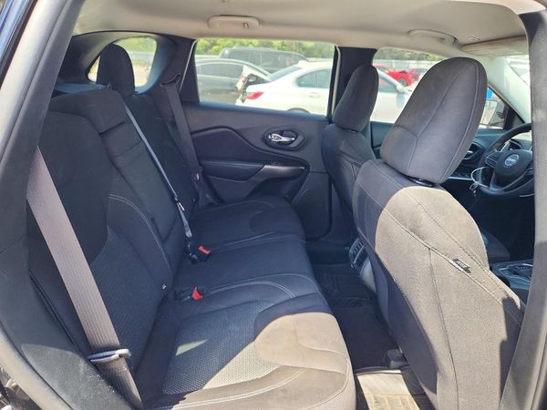 2019 JEEP CHEROKEE