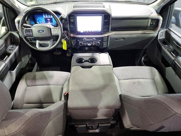 2025 FORD F150 XLT