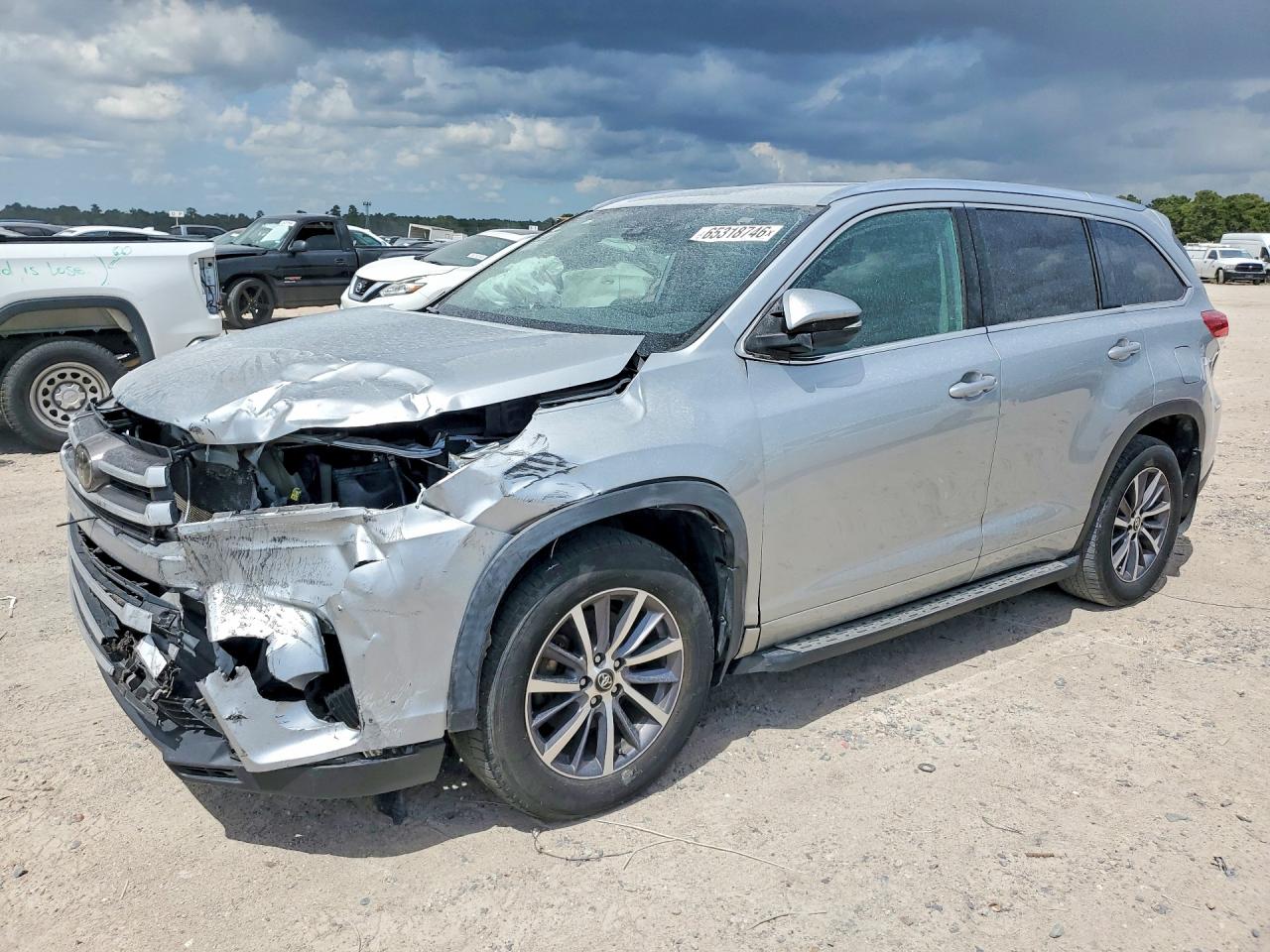 2018 TOYOTA HIGHLANDER SE/XLE