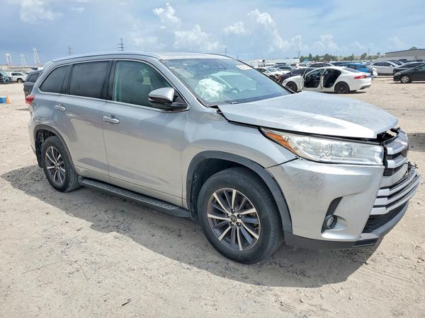 2018 TOYOTA HIGHLANDER SE/XLE