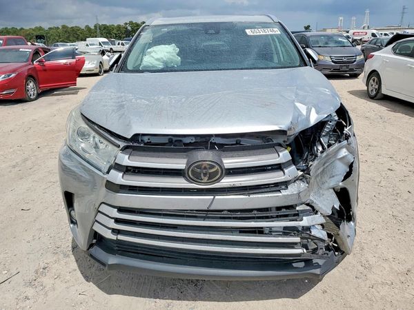 2018 TOYOTA HIGHLANDER SE/XLE