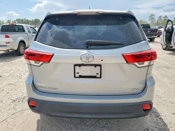 2018 TOYOTA HIGHLANDER SE/XLE