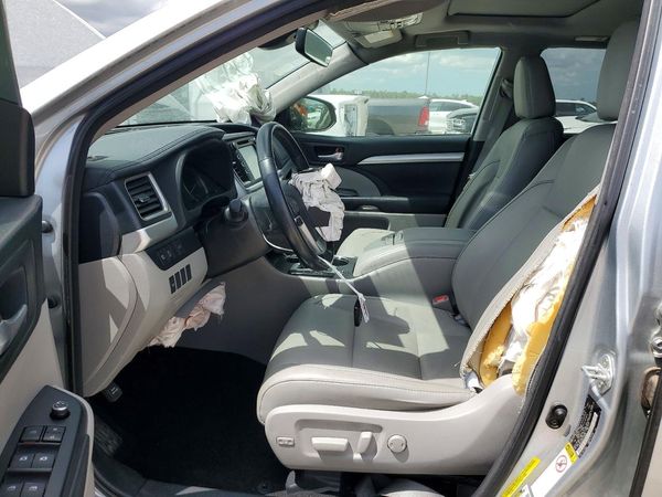 2018 TOYOTA HIGHLANDER SE/XLE