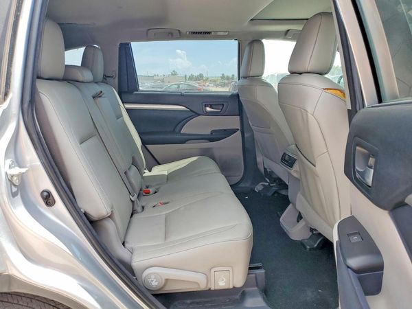 2018 TOYOTA HIGHLANDER SE/XLE