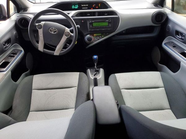 2012 TOYOTA PRIUS