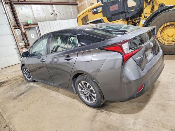 2021 TOYOTA PRIUS