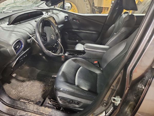 2021 TOYOTA PRIUS