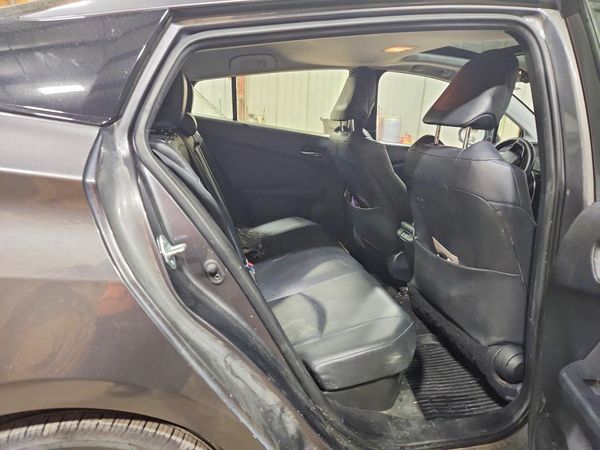 2021 TOYOTA PRIUS
