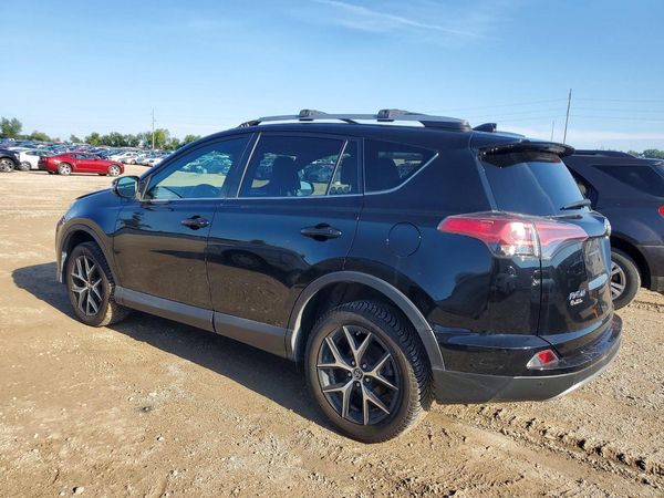 2017 TOYOTA RAV4 SE