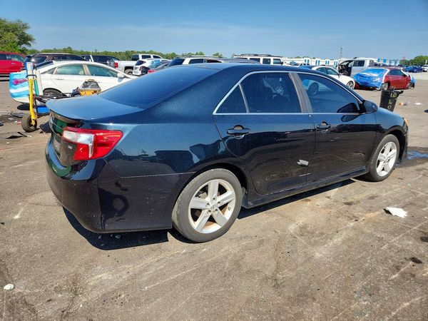 2013 TOYOTA CAMRY