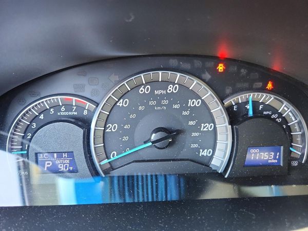 2013 TOYOTA CAMRY