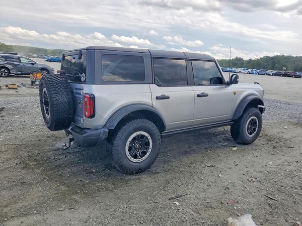 2023 FORD BRONCO
