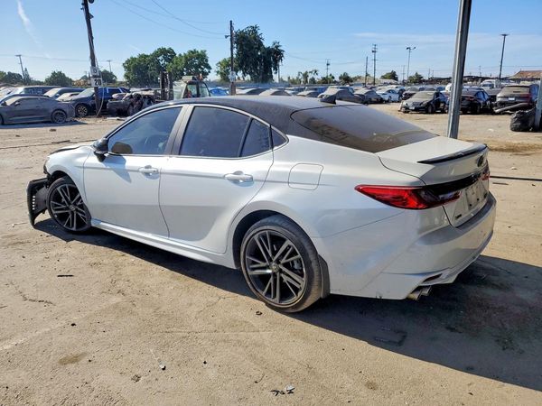2026 TOYOTA CAMRY