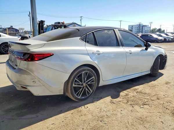 2026 TOYOTA CAMRY