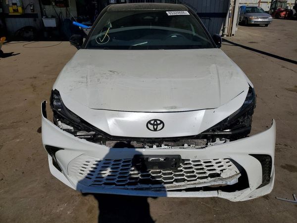 2026 TOYOTA CAMRY