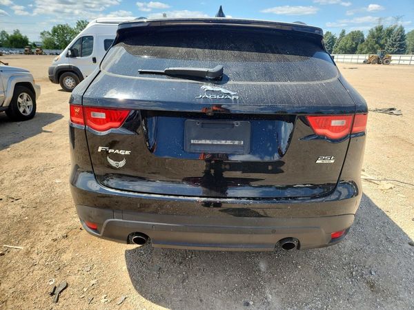 2018 JAGUAR F-PACE