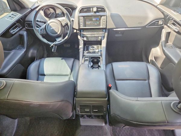 2018 JAGUAR F-PACE