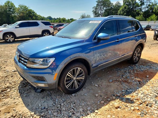 2018 VOLKSWAGEN TIGUAN SE, 4Motion SEL — Front 3/4