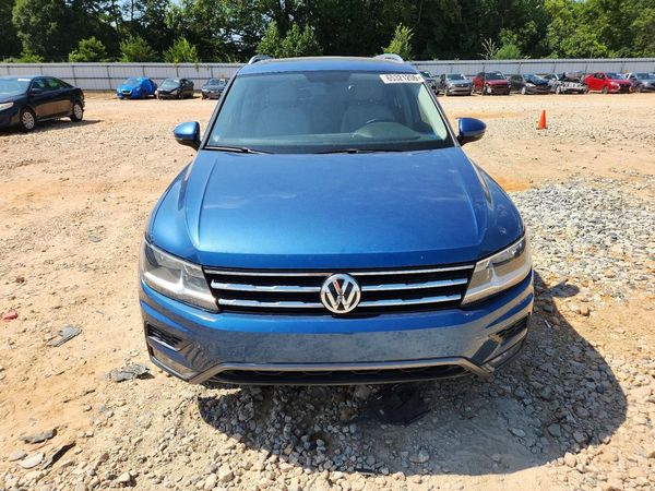 2018 VOLKSWAGEN TIGUAN SE, 4Motion SEL — DIRF