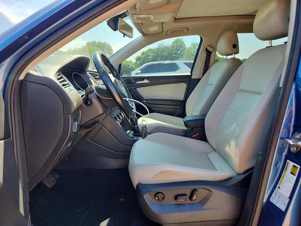 2018 VOLKSWAGEN TIGUAN SE, 4Motion SEL — DENT