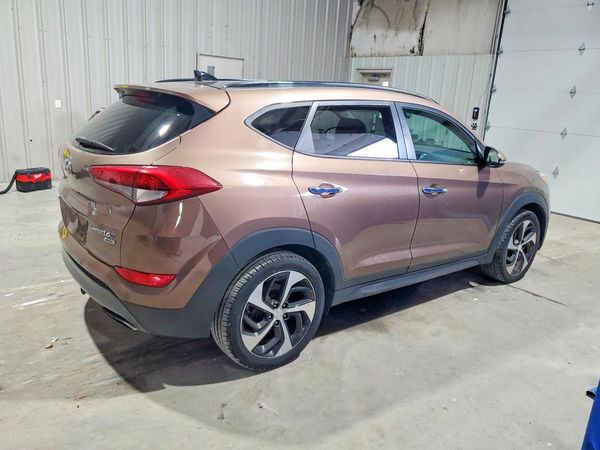 2016 HYUNDAI TUCSON