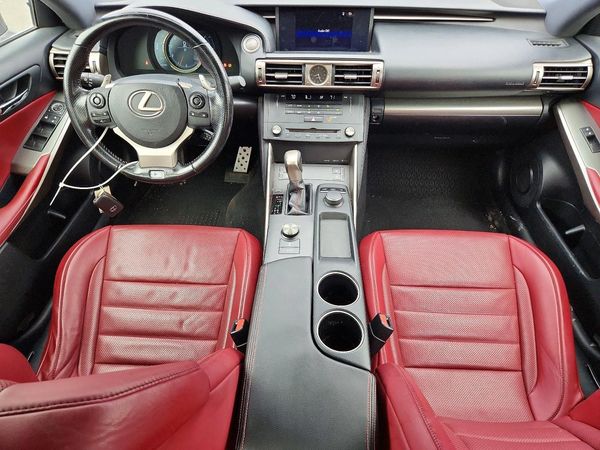 2016 LEXUS IS