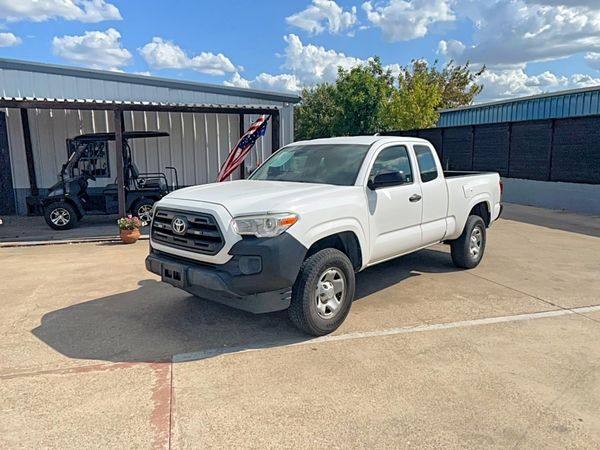 2017 TOYOTA TACOMA SR/SR5