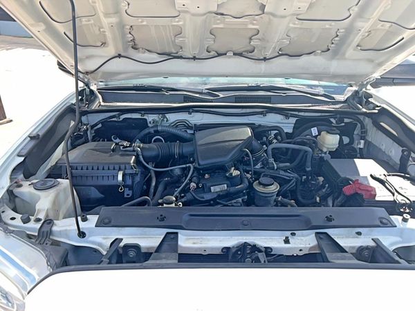 2017 TOYOTA TACOMA SR/SR5