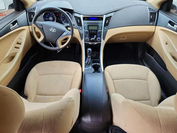 2013 HYUNDAI SONATA