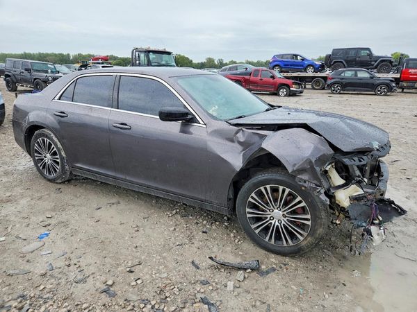 2013 CHRYSLER 300