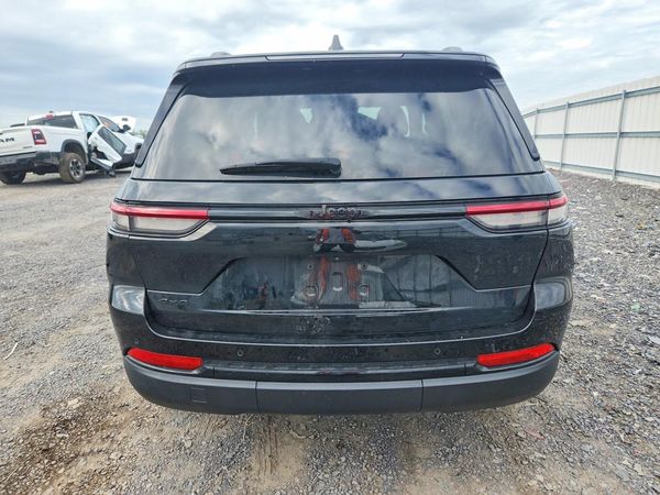 2025 JEEP GRAND CHEROKEE Laredo, Altitude