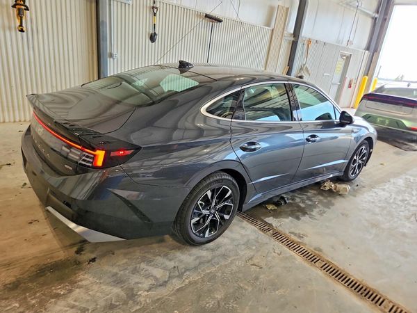 2025 HYUNDAI SONATA
