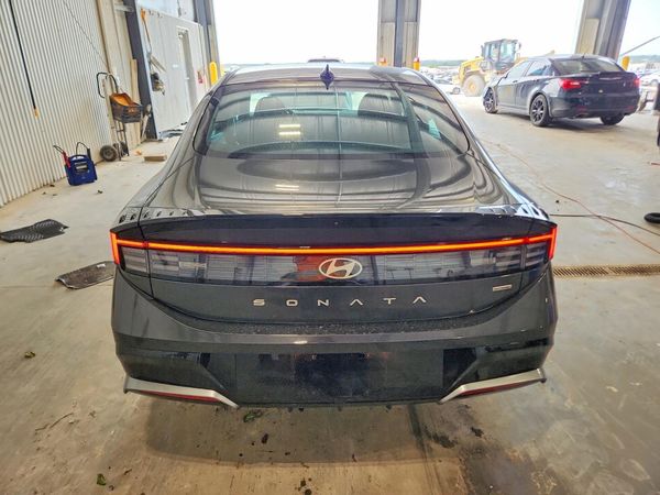 2025 HYUNDAI SONATA