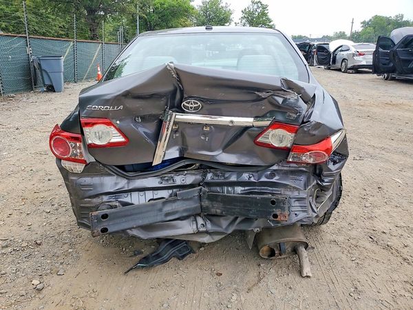 2013 TOYOTA COROLLA