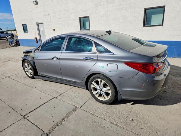 2013 HYUNDAI SONATA