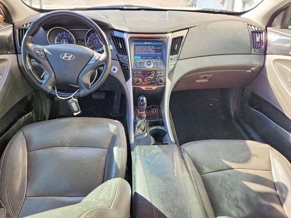 2013 HYUNDAI SONATA