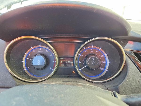 2013 HYUNDAI SONATA