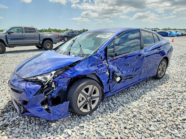 2017 TOYOTA PRIUS