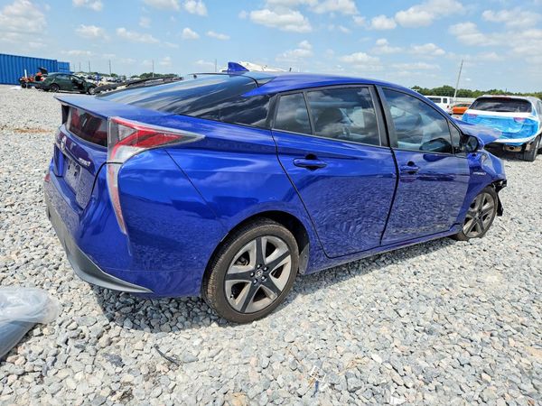 2017 TOYOTA PRIUS