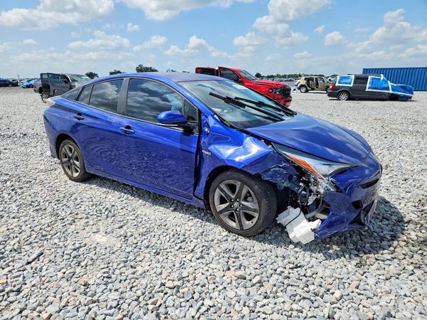 2017 TOYOTA PRIUS