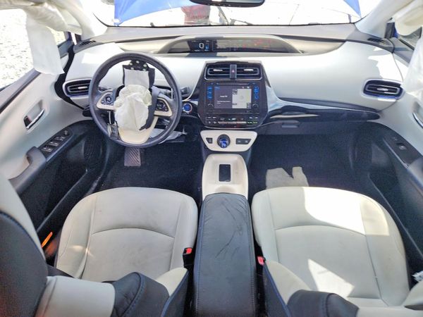 2017 TOYOTA PRIUS