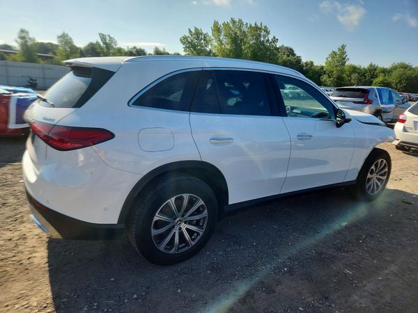 2025 MERCEDES-BENZ GLC